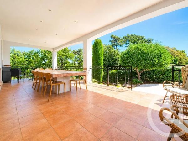 Maison à vendre  8 pièces - 190 m 2   FREJUS  - 83