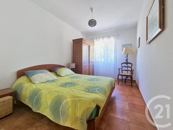 Maison à vendre  8 pièces - 190 m 2   FREJUS  - 83