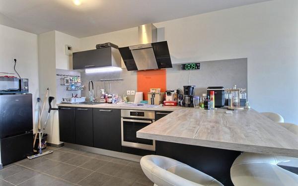 Appartement à vendre    2 pièces • 41,72 m2 Marseille 14