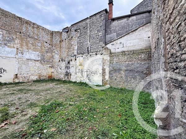 Immeuble à vendre  255,50 m2 JARNAC - 16