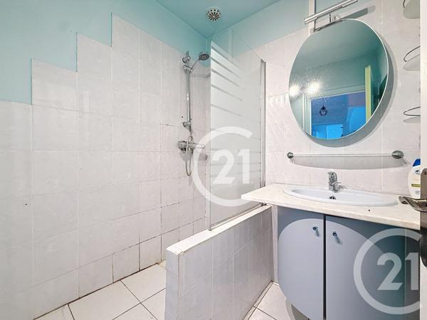 Immeuble à vendre  255,50 m2 JARNAC - 16