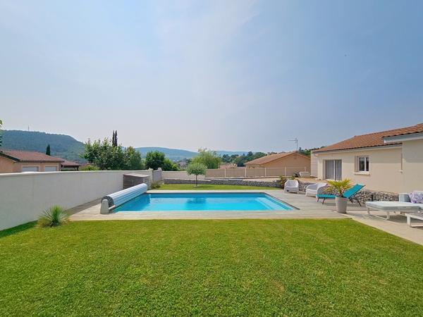 Maison plain pied au calme avec vue