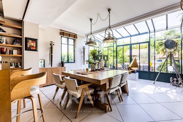 Maison familiale de caractère idéalement située