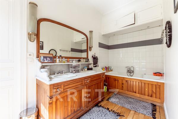 Maison familiale de caractère idéalement située