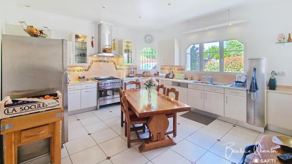 Maison familiale avec piscine chauffée