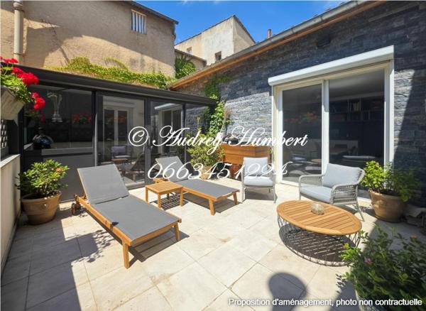 EXCLUSIVITÉ,  Appartement T4 de 124 m² avec plus de 40 m² d'extérieur et garage en plein coeur de Manosque