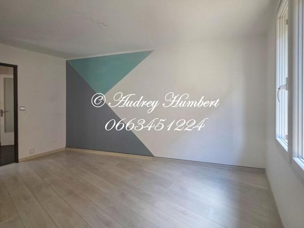 EXCLUSIVITÉ,  Appartement T4 de 124 m² avec plus de 40 m² d'extérieur et garage en plein coeur de Manosque