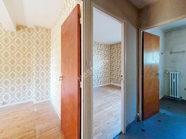 Appartement T3 lumineux avec balcon, vue dégagée sur parc arboré, au calme absolu à Poitiers