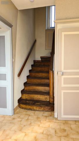 Maison de maitre à vendre à Loué dans la Sarthe (72540), ref : 72133-078