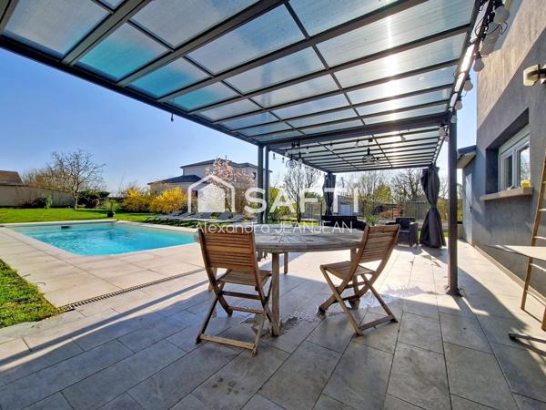 Grande maison familiale avec piscine