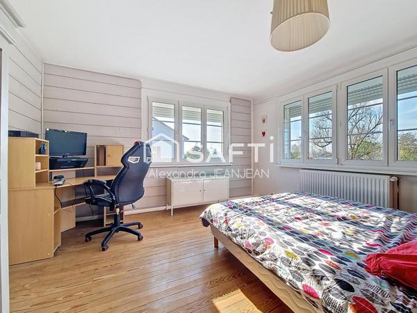 Grande maison familiale avec piscine