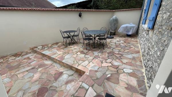 Agréable maison village100m2 + 40m2 cbles à finir d'aménager, jardin  clos murs,