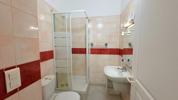 Appartement T2 à louer au 4ème étage à Bastia Centre-ville - Cardo