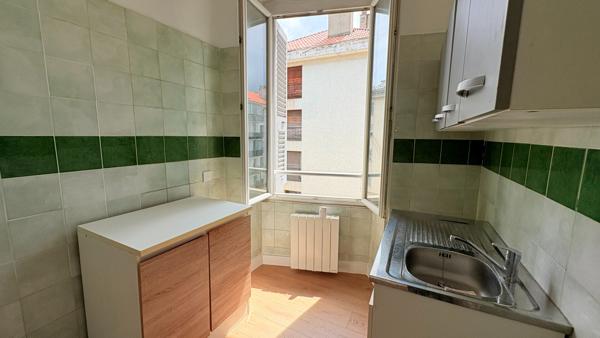 Appartement T2 à louer au 4ème étage à Bastia Centre-ville - Cardo