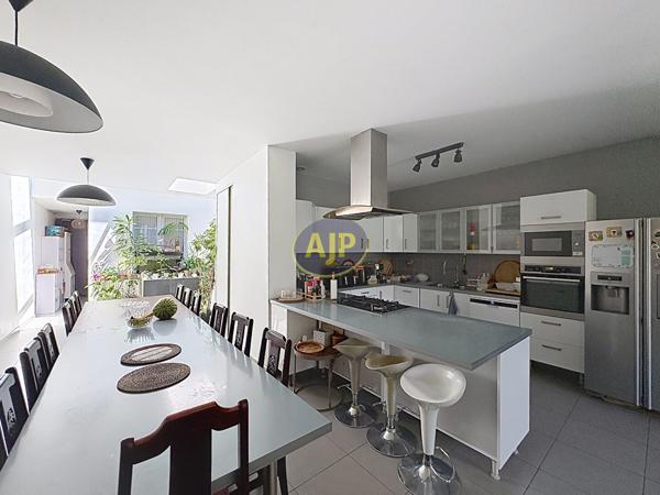 Vente maison Bordeaux : 686 000 € - AJP Immobilier Bordeaux Nansouty