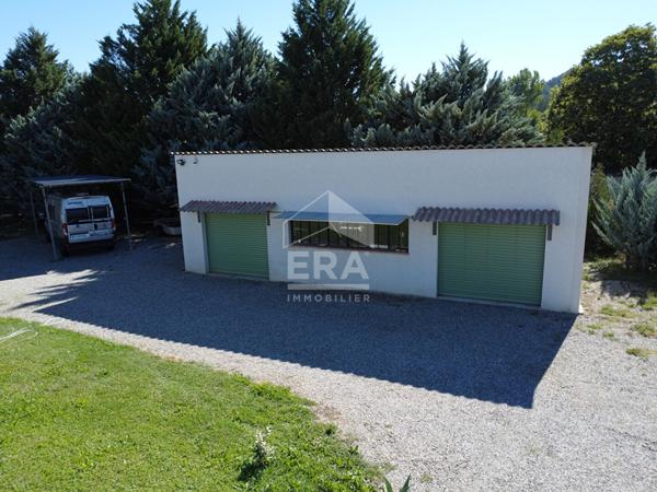 Maison de Plain-Pied 140m² de 2013 , Prestations de qualité , Dépendances de 70 m²