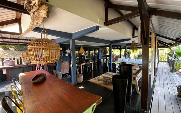 Maison à vendre    6 pièces •  Remire-Montjoly