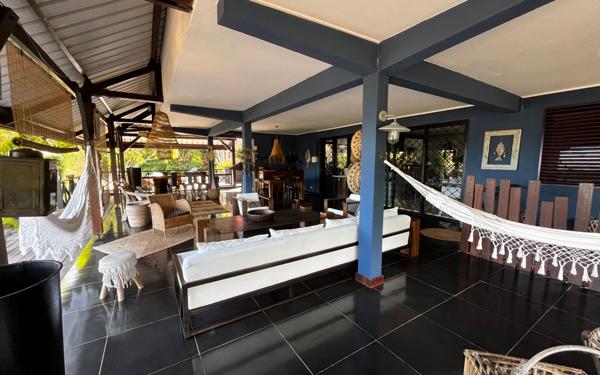 Maison à vendre    6 pièces •  Remire-Montjoly