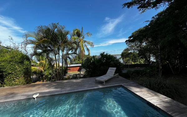 Maison à vendre    6 pièces •  Remire-Montjoly