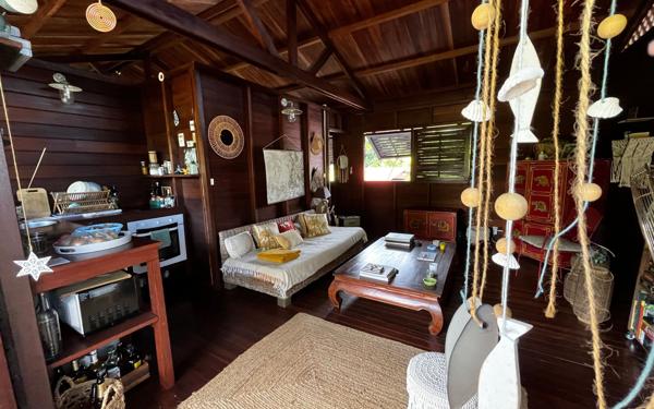 Maison à vendre    6 pièces •  Remire-Montjoly