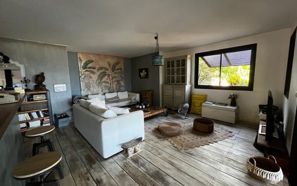 Maison à vendre    6 pièces •  Remire-Montjoly