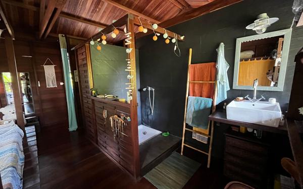 Maison à vendre    6 pièces •  Remire-Montjoly