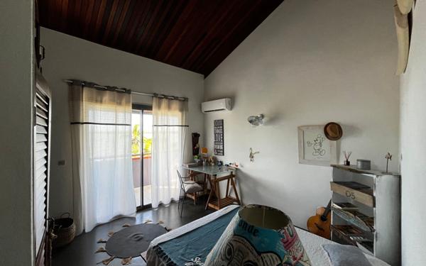 Maison à vendre    6 pièces •  Remire-Montjoly