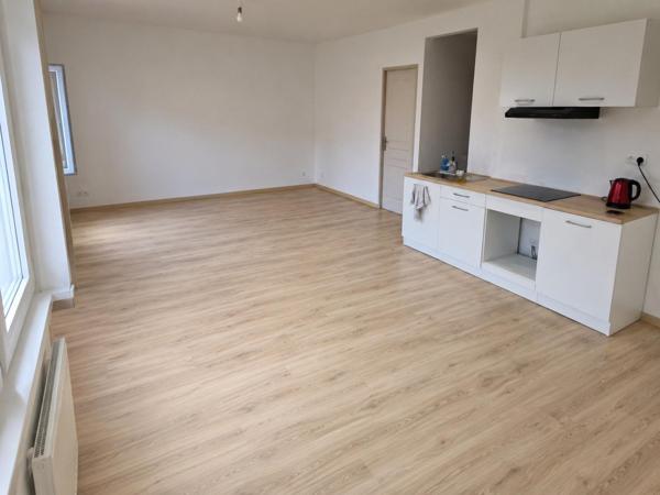 Immeuble à CAUDRY, 59540 - 151m²