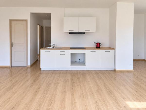 Immeuble à CAUDRY, 59540 - 151m²