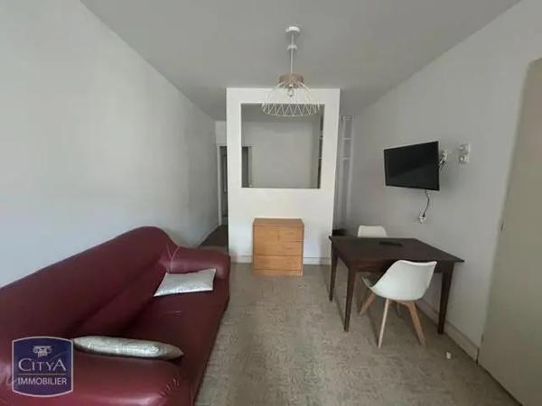 Appartement à louer 1 pièce 27m² Tarascon-sur-Ariège (09400)