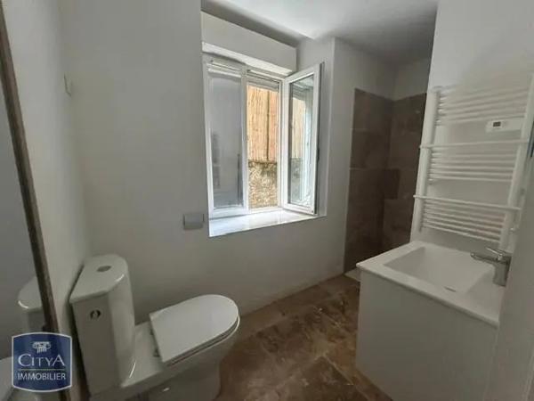 Appartement à louer 1 pièce 27m² Tarascon-sur-Ariège (09400)
