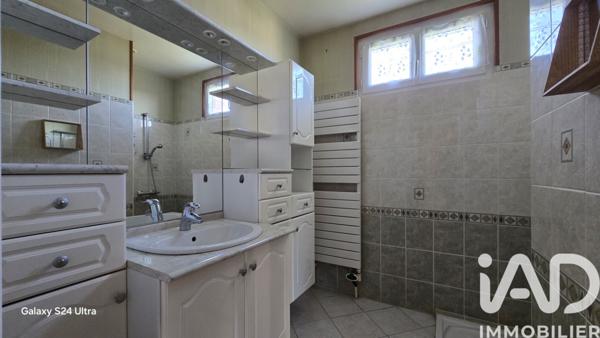 Maison à vendre 4 pièces 72 m² Ainay-le-Château