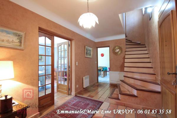 A VENDRE - Barbentane. Quartier résidentiel, maison 3 chambres, garage, piscine
