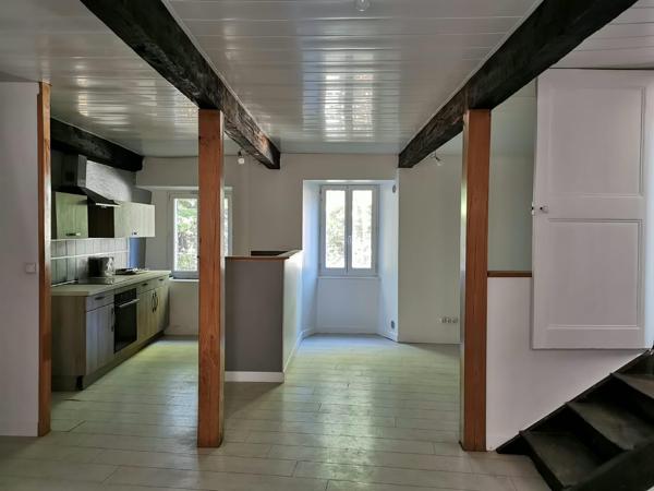 Appartement 5 pièces de 96 m² à Thueyts