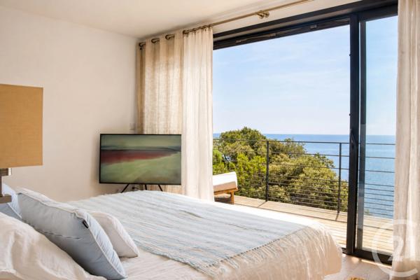 Maison à vendre  9 pièces - 463,20 m 2   BRANDO  - 202