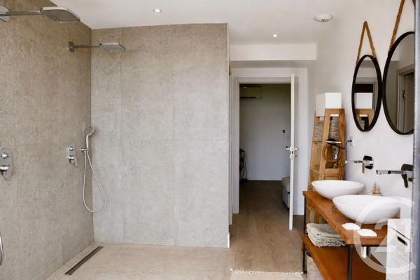 Maison à vendre  9 pièces - 463,20 m 2   BRANDO  - 202