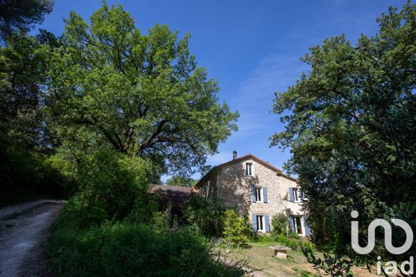 Maison à vendre 4 pièces 138 m² Vaison-la-Romaine
