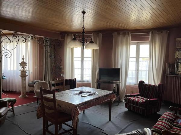 Achat - Immeuble Luçon 85400 136 m 2 305 m 2