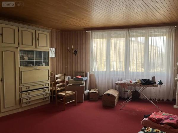 Achat - Immeuble Luçon 85400 136 m 2 305 m 2