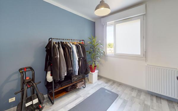 Appartement à vendre    3 pièces • 72 m2 Vaulx-en-Velin