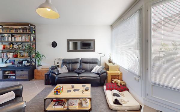 Appartement à vendre    3 pièces • 72 m2 Vaulx-en-Velin