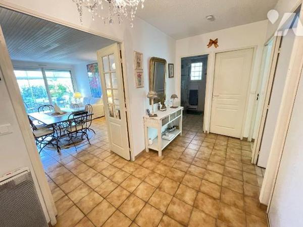 A vendre - Manosque (04) - Alpes de Haute Provence:  Superbe appartement T3, spacieux et lumine...