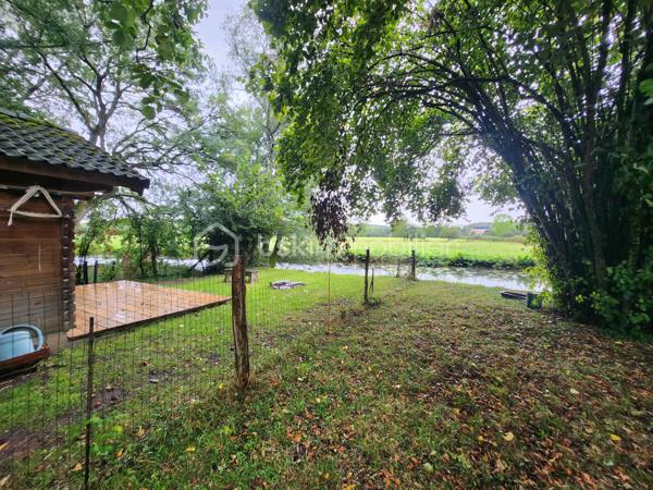 Magnifique Maison de village de 122 m² à Urzy

Amoureux des jolis coins de campagne, bordée par une rivière, située sur la belle commune d'Urzy, à deux pas des écoles, commerces et commodités de Guérigny, nous vous présentons cette magnifique maison de village d'une surface habitable de 122 m², implantée sur un terrain de 1 800 m², avec une belle vue et sans vis-à-vis. Elle propose 5 pièces dont 4 chambres, réparties comme suit : un séjour, un salon, une cuisine, une chambre et une salle d'eau au rez-de-chaussée, un palier desservant trois chambres et une salle de bain à l'étage, ainsi que deux caves, une laverie et une buanderie en sous-sol, complétées par un garage indépendant.

Dès le rez-de-chaussée, un séjour de 48 m² avec cheminée d'origine dessert un salon, ouvert sur une cuisine aménagée et équipée. Le rez-de-chaussée dispose d'une chambre de 14 m², agrémentée elle aussi d'une cheminée d'origine, ainsi qu'une salle d'eau avec douche cabine et wc, complètent ce niveau

À l'étage, le palier dessert trois chambres : une première de 12 m² avec velux, une deuxième de 15 m² avec climatisation, ainsi qu'une troisième de 15 m² avec dressing. Le palier dessert également une salle de bain, avec baignoire.

Au sous-sol, vous trouverez deux caves de 30 m² et 31 m², une laverie, ainsi qu'une buanderie de 15 m² avec porte de service
.
Elle dispose d'huisseries PVC double vitrage, avec volets battants et volets roulants motorisés, ainsi que d'un chauffage au gaz de ville avec production d'eau chaude, via une chaudière entretenue. Les sols sont en carrelage au rez-de-chaussée, hormis la chambre en parquet stratifié, en parquet stratifié à l'étage, hormis la salle de bain en linoléum, et en dalle béton au sous-sol. Sa toiture est en tuiles mécaniques. Côté assainissement, la maison est raccordée au tout-à-l'égout.
Côté extérieur, profitez d'un garage indépendant de 18 m², d'une dépendance, ainsi que d'un beau terrain de 1 800 m², sans vis-à-vis, avec une belle vue, dans un cadre de campagne. La maison dispose également d'un parking intérieur et d'un parking extérieur.

Les plus de cette maison : Sa pièce de vie lumineuse et son aménagement intérieur,  ses 4 chambres dont sa chambre avec dressing et sa chambre climatisée, ainsi que ses cheminées d'origine pleines de charme. Sa situation bordée par une rivière, sa belle vue sans vis-à-vis, sa proximité des écoles, commerces et commodités de Guérigny, son terrain de 1 800 m², ses deux caves totalisant plus de 60 m², son garage indépendant,

Des photos supplémentaires sont disponibles sur BSK IMMOBILIER, rubrique Nos conseillers, Olivier FRESLON.
Pour tout renseignement complémentaire ou pour une visite, contactez moi au 07 62 78 13 13 

Une maison de village pleine de caractère, au calme de la campagne, à découvrir sans tarder : ne passez pas à côté de cette opportunité à Urzy