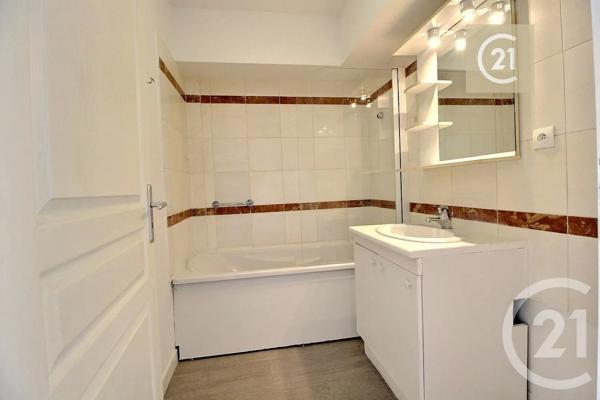 Appartement F2 à vendre  2 pièces - 41,25 m 2   LIVRY GARGAN  - 93