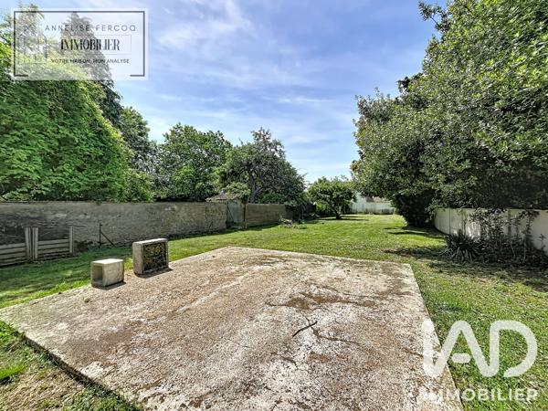 Immeuble à vendre 208 m² Cours-les-Barres