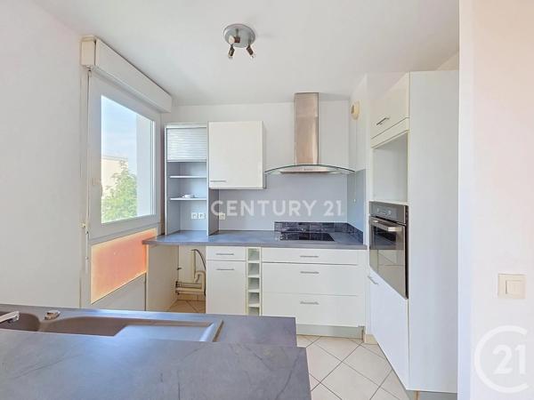 Appartement F3 à vendre  3 pièces - 57,65 m 2   NOISY LE GRAND  - 93