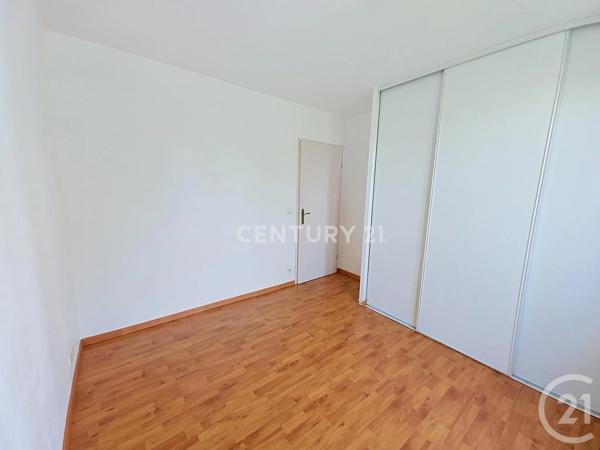 Appartement F3 à vendre  3 pièces - 57,65 m 2   NOISY LE GRAND  - 93