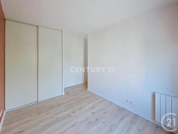 Appartement F3 à vendre  3 pièces - 57,65 m 2   NOISY LE GRAND  - 93