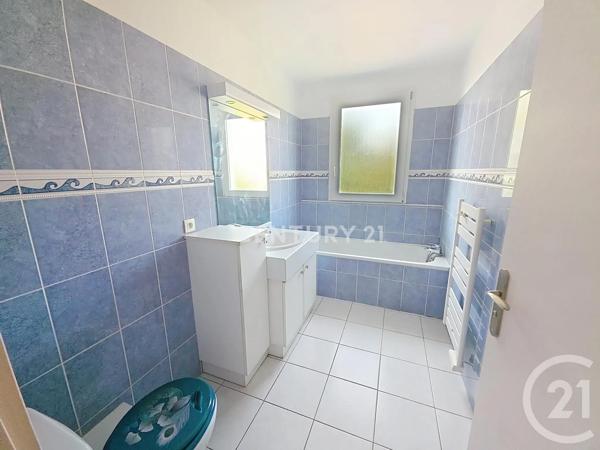 Appartement F3 à vendre  3 pièces - 57,65 m 2   NOISY LE GRAND  - 93