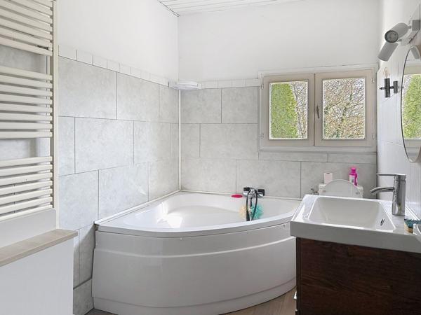 Toutes commodités à pieds